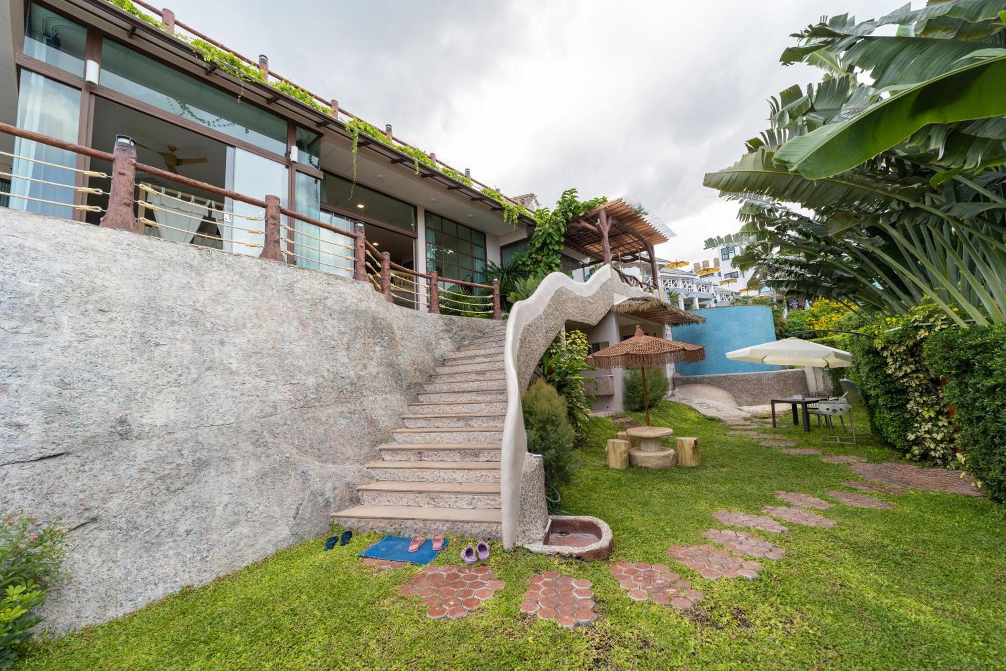 The Rock Samui Beach Resort Lamai Beach  Bilik gambar